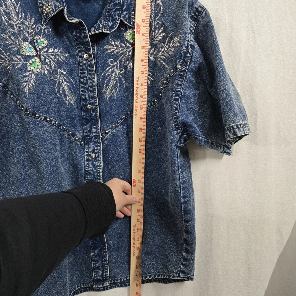 Vintage 90s Pretty Bleu Shirt Womens Large Denim Embroidered Western Cottagecore